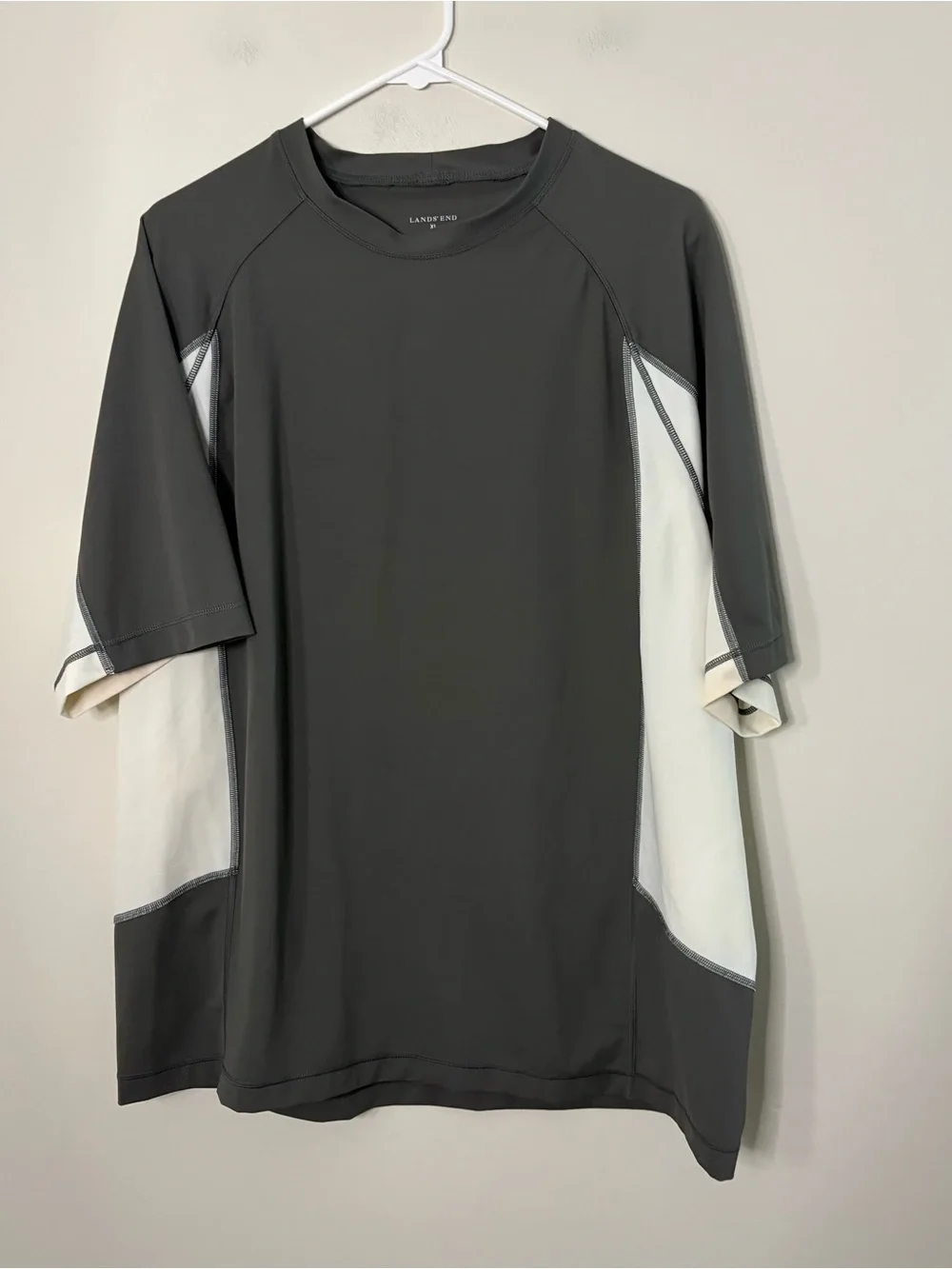 Lands Ends Men’s XL 46-48 Top Swim Casual Workout Beige Tan Vacation Nylon